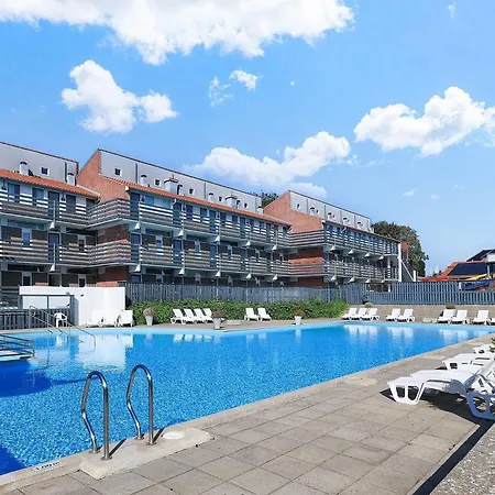 In With Swimming Pool Apartament *